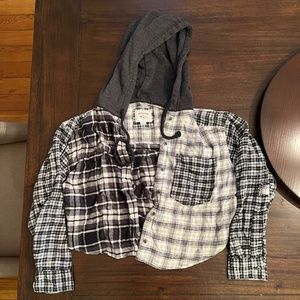 American Eagle 🦅 AE Cozy Cabin Cropped Hoodie Flannel Shacket • Like New
